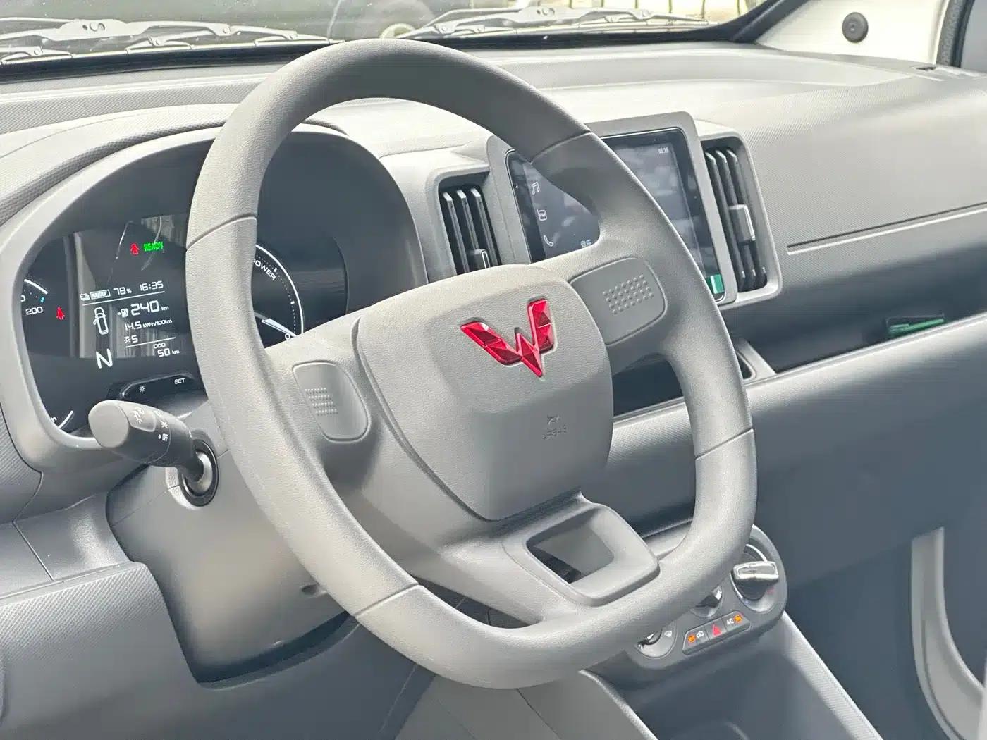 Wuling Rongguang EV 2026 Model 310km Standard Bus — миниатюра 8