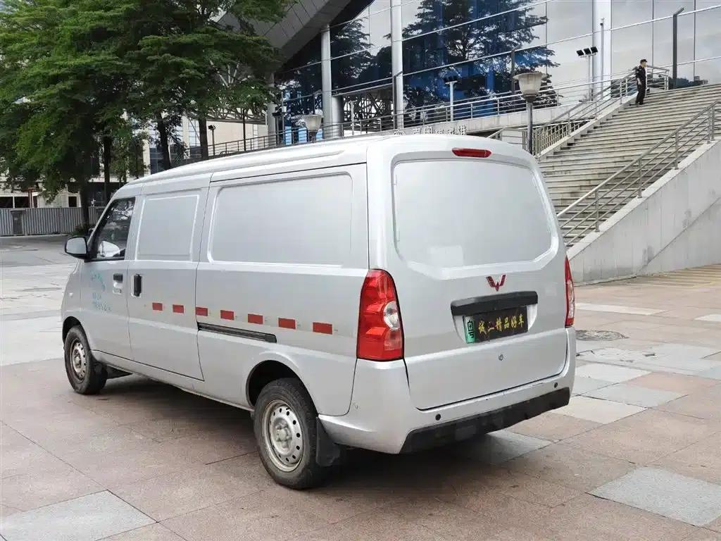 Wuling EV50 2021 model van logistics vehicle, powered by Bochuang Ningde 41.86kWh Liuji electric control system. — миниатюра 4