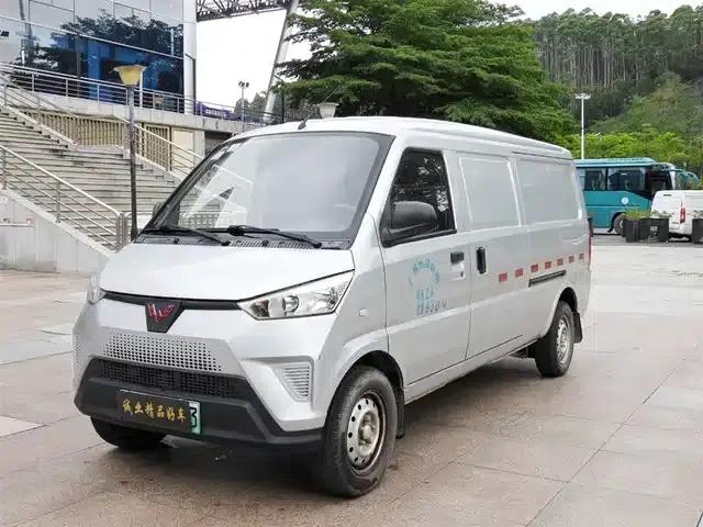 Wuling EV50 2021 model van logistics vehicle, powered by Bochuang Ningde 41.86kWh Liuji electric control system.
