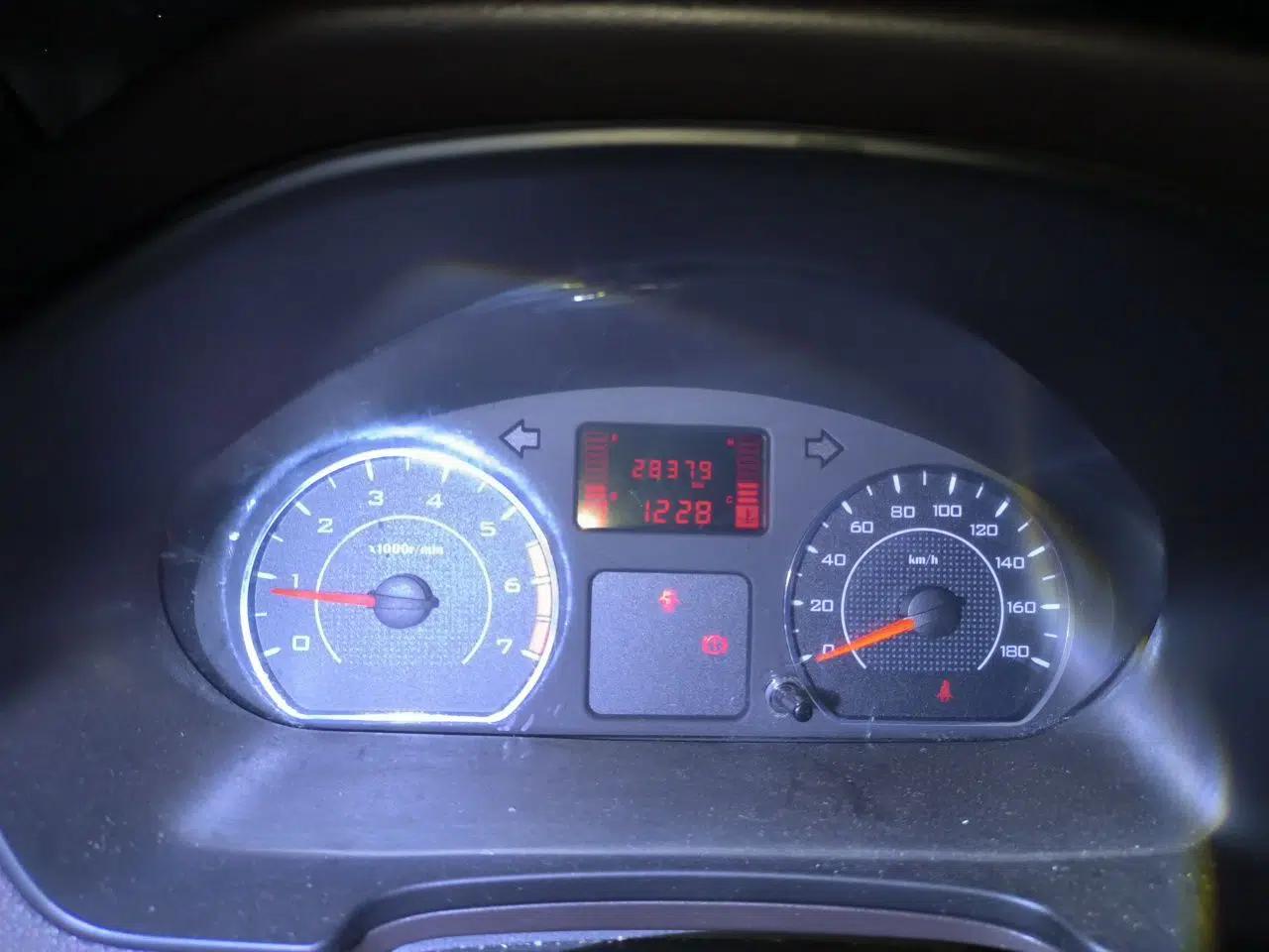 Wuling Hongguang V 2021 1.5L Jingqu Edition Enclosed-Window Vehicle LAR — миниатюра 13