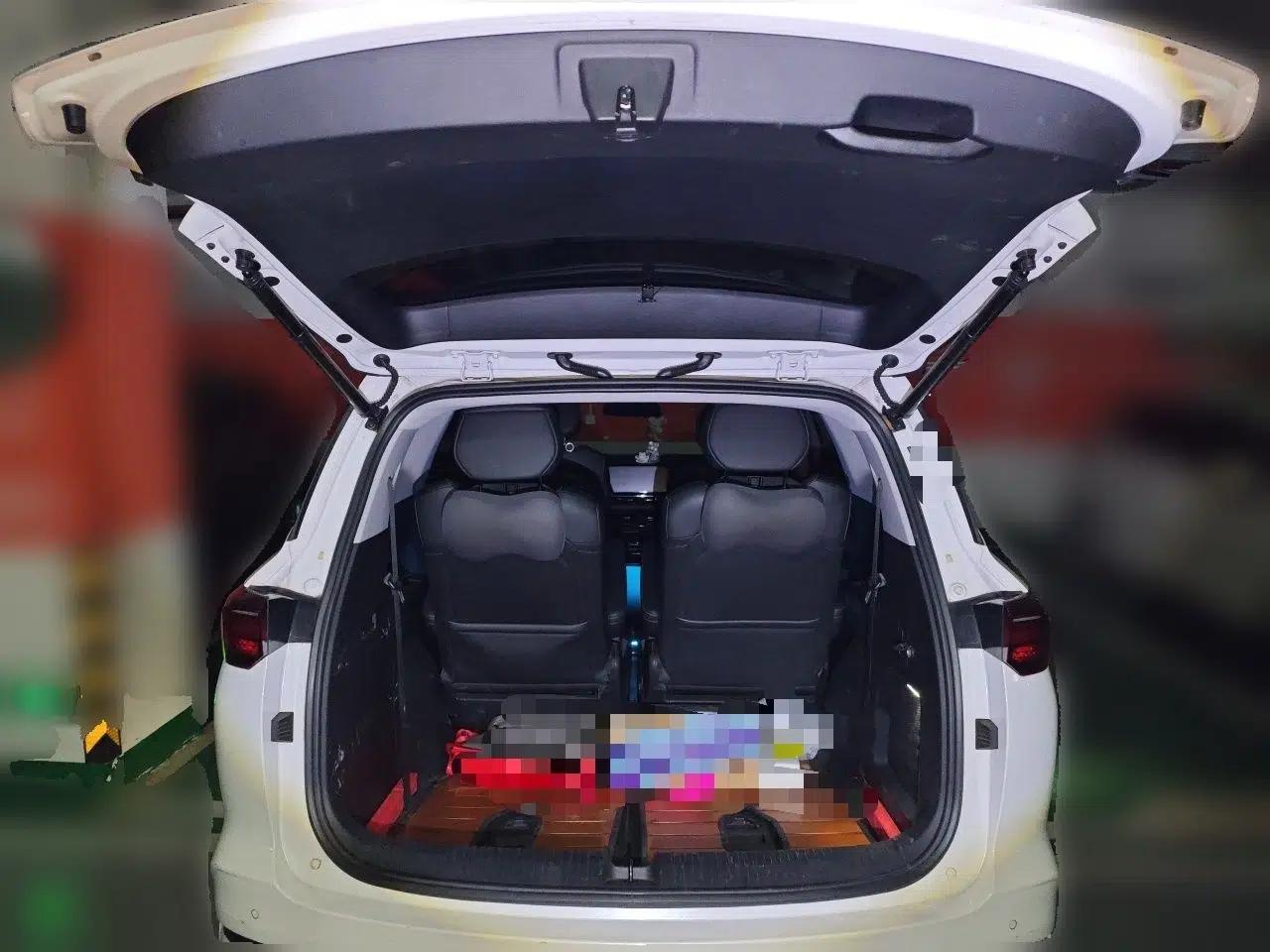 Wuling Victory 2020 1.5T CVT Flagship First-Class Model — миниатюра 20