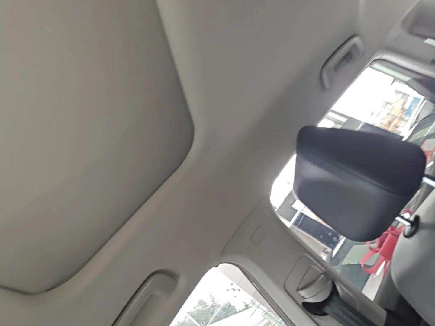 Wuling Asta 2021 1.5T CVT Starlight Edition — миниатюра 21