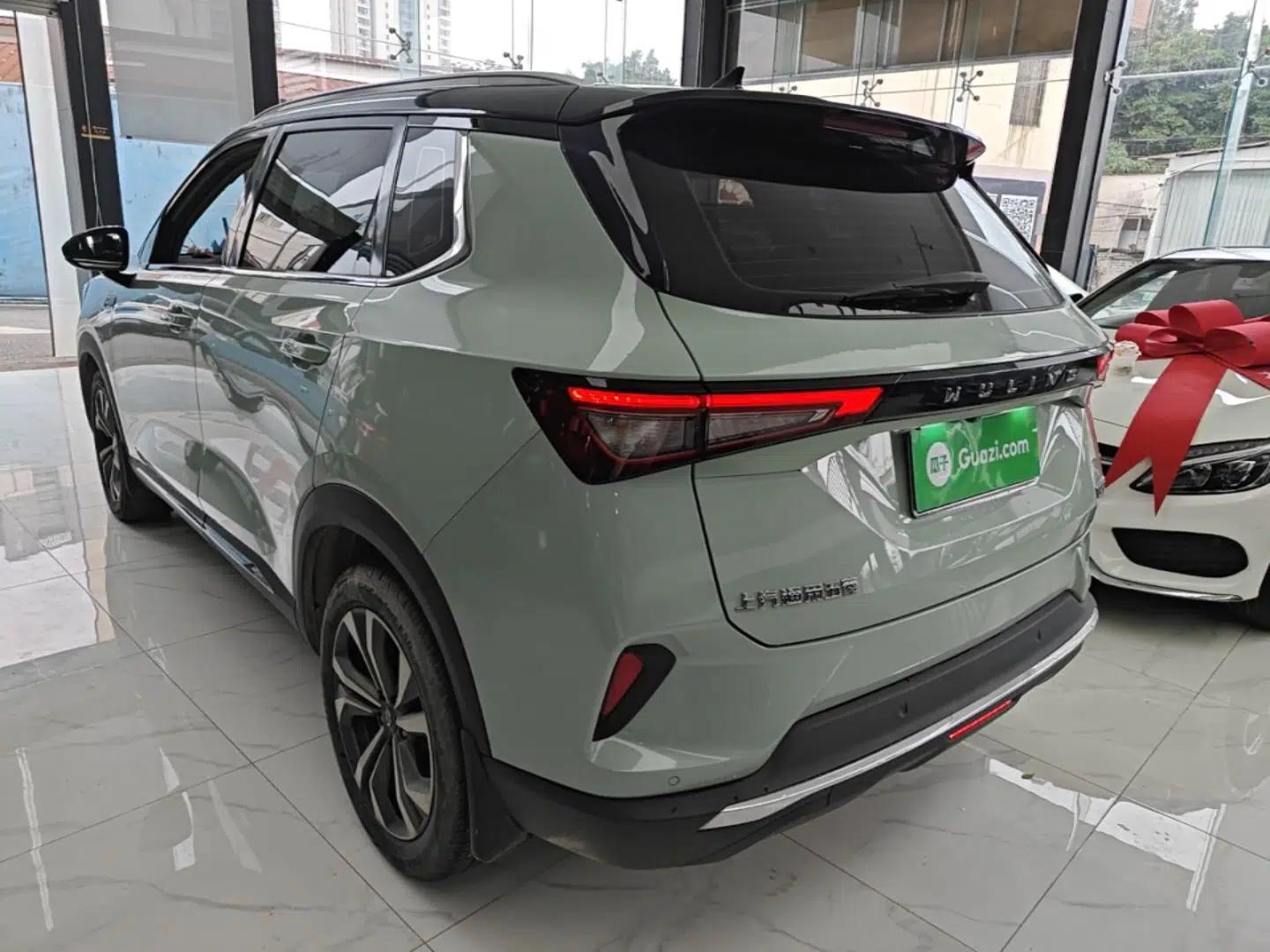 Wuling Asta 2021 1.5T CVT Starlight Edition — миниатюра 4