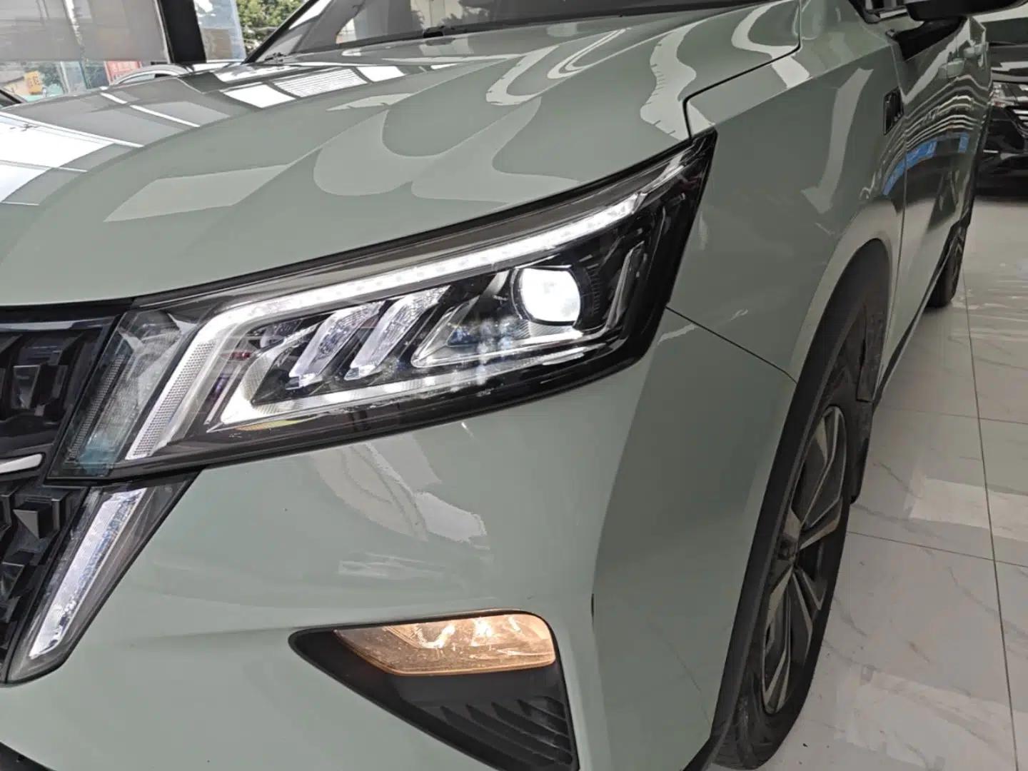 Wuling Asta 2021 1.5T CVT Starlight Edition — миниатюра 9