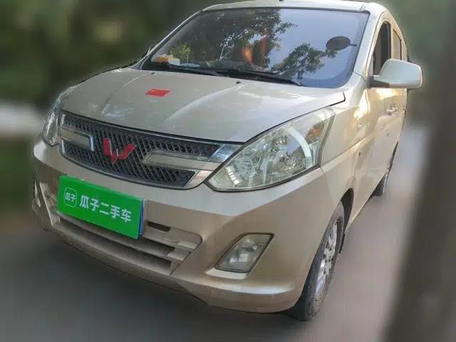 Wuling Rongguang V 2016 1.5L Standard Version