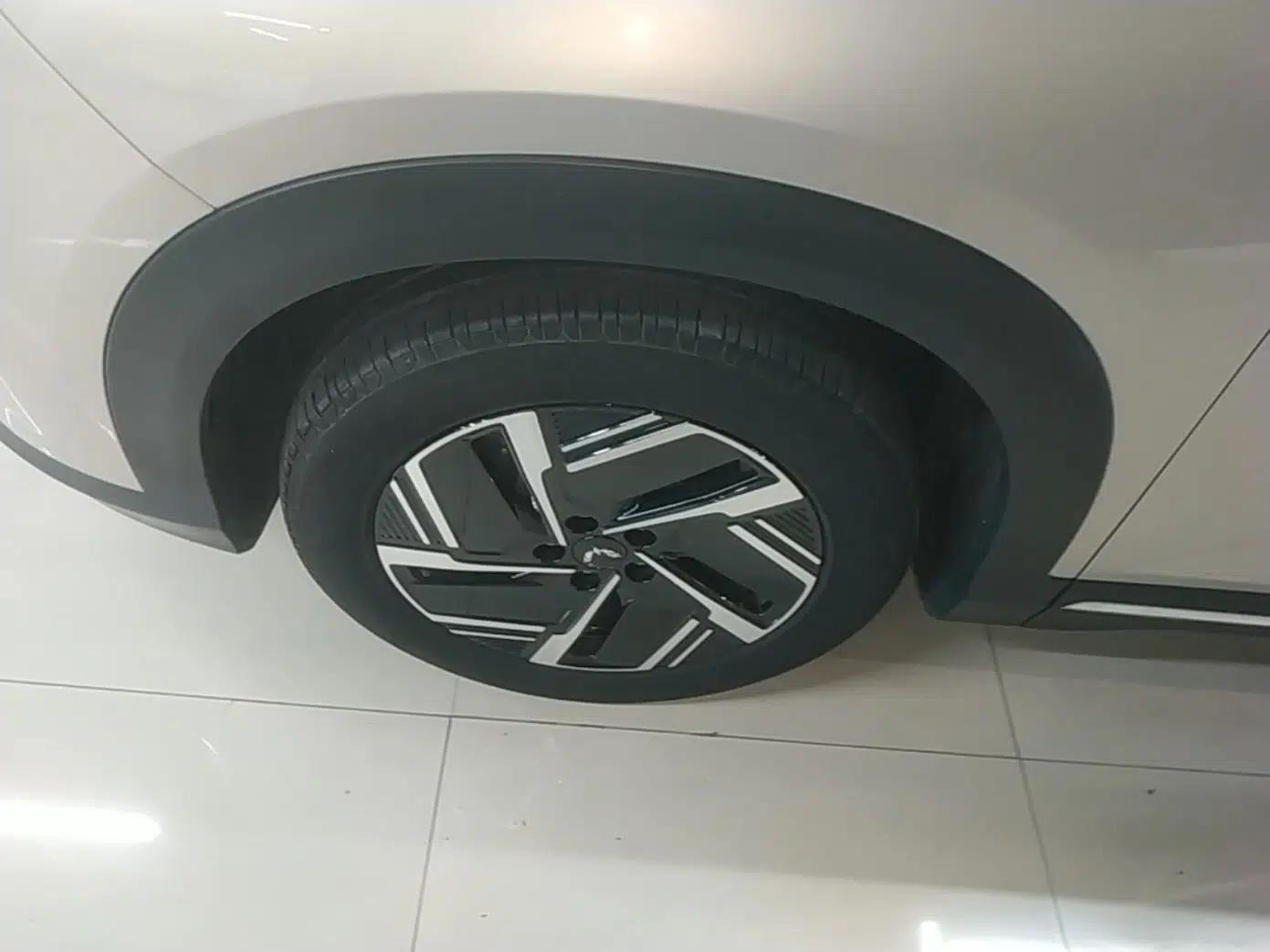 Wuling Xingguang S 2024 130 km Flagship Version — миниатюра 8