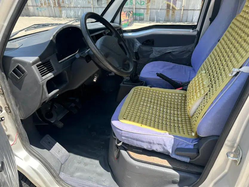 Wuling Zhiguang 2015 1.2L Practical LS-I Model — миниатюра 16