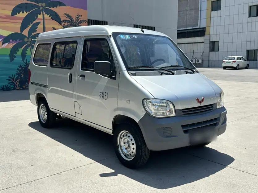 Wuling Zhiguang 2015 1.2L Practical LS-I Model — миниатюра 3