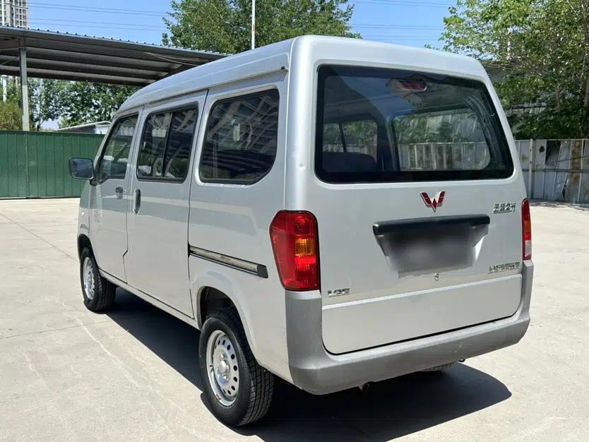 Wuling Zhiguang 2015 1.2L Practical LS-I Model — миниатюра 5