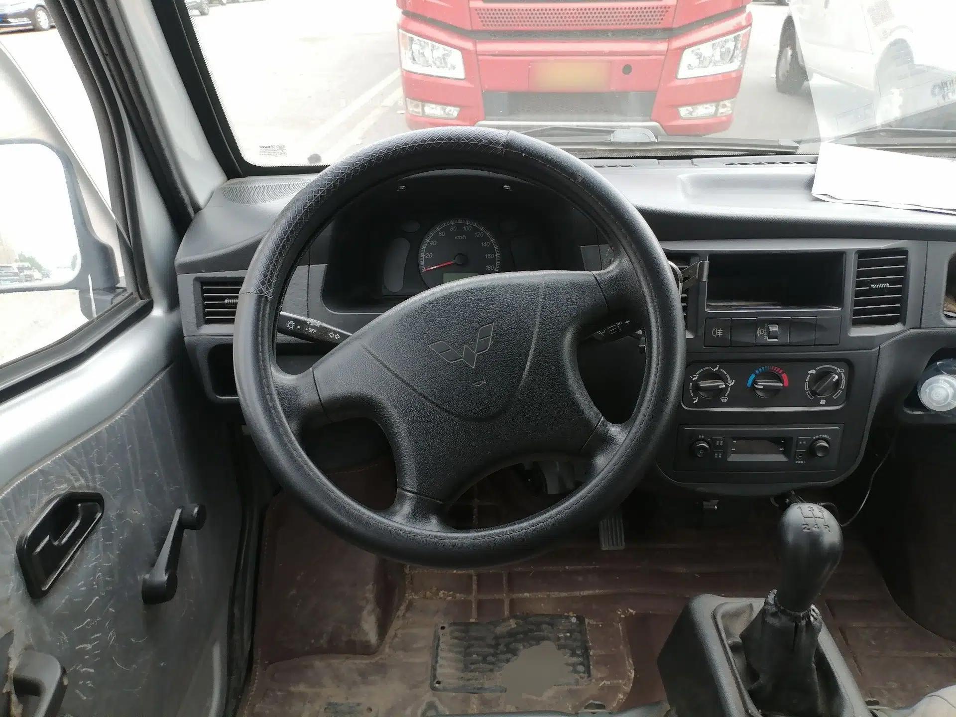 Wuling Zhiguang 2015 1.2L S Practical Model LSI — миниатюра 11