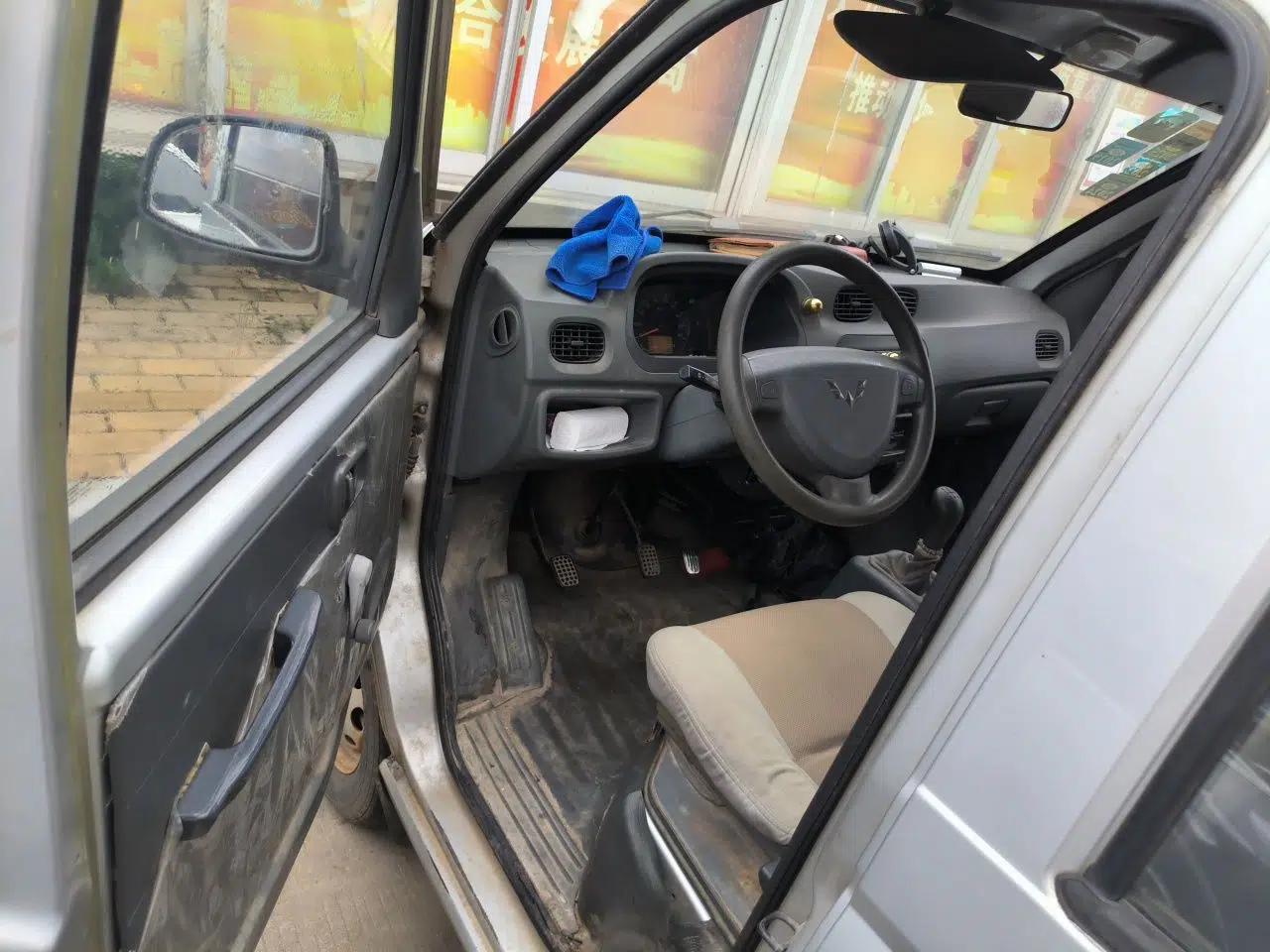 Wuling Zhiguang 2010 1.0L New Version Practical Short-Body L2Y — миниатюра 17