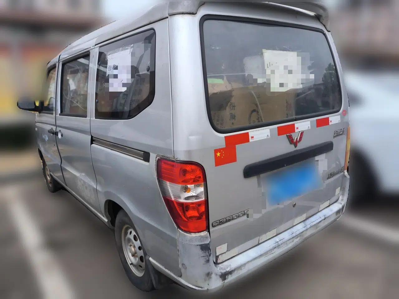 Wuling Zhiguang 2010 1.0L New Version Practical Short-Body L2Y — миниатюра 4