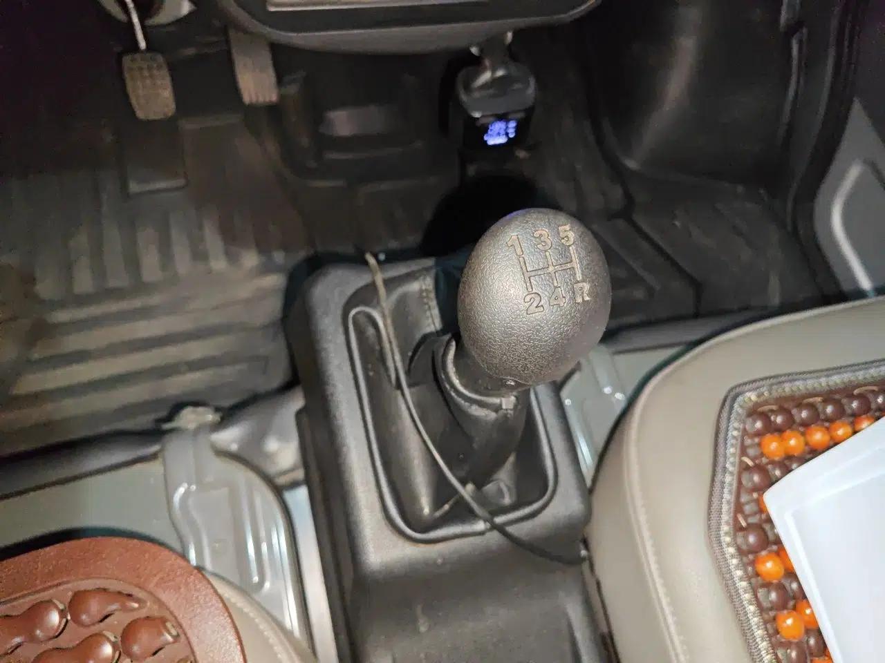 Wuling Zhiguang 2020 1.2L Practical Model China VI LSI — миниатюра 15