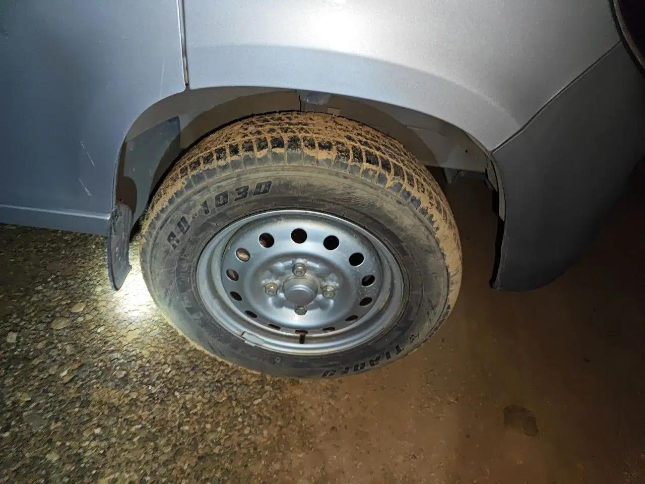 Wuling Zhiguang 2020 1.2L Practical Model China VI LSI — миниатюра 8