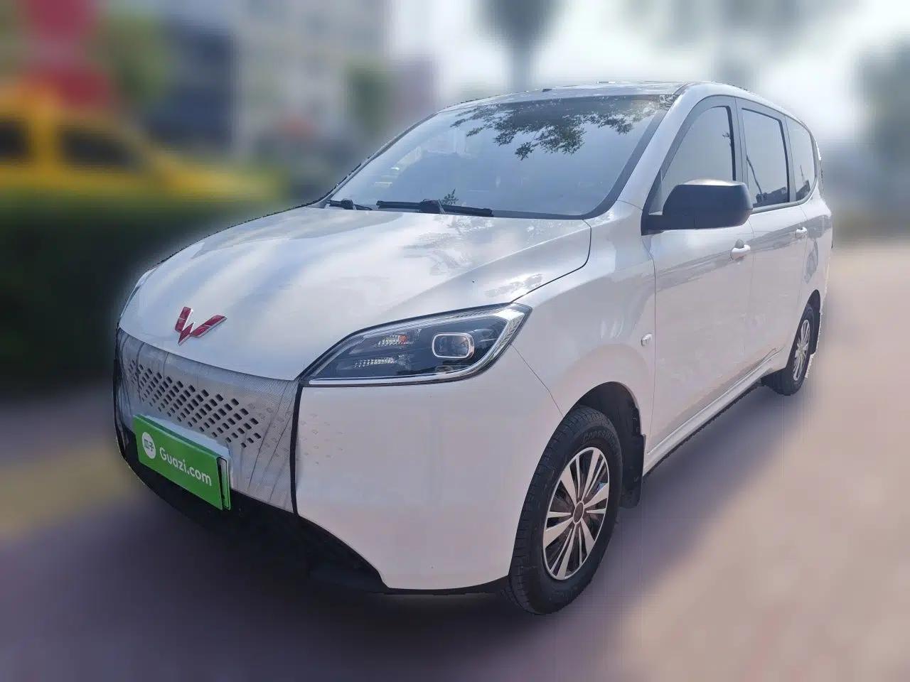 Wuling Hongguang New Energy 2025 Extended-Range Hybrid 50KM Comfort Version — миниатюра 1