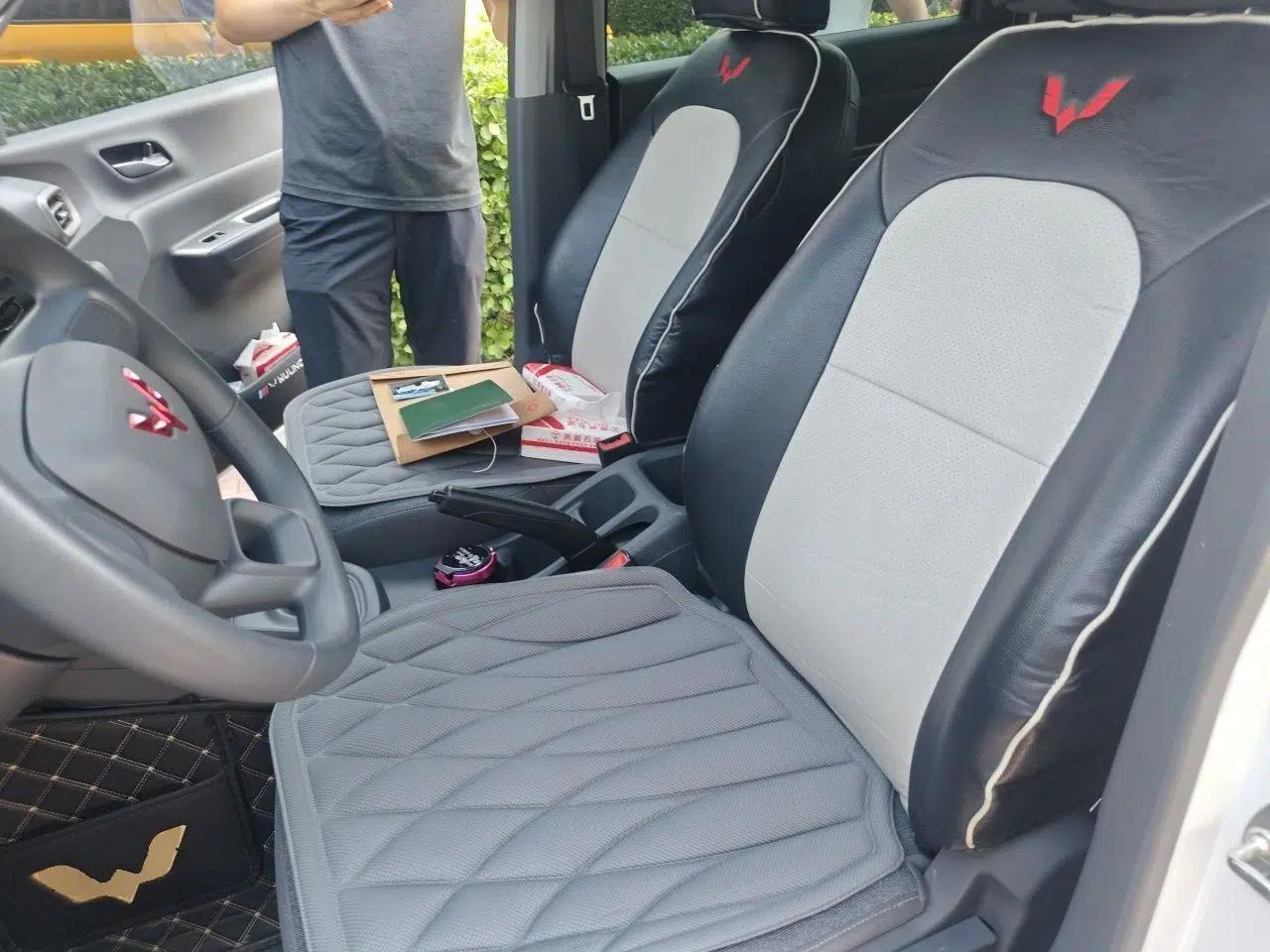 Wuling Hongguang New Energy 2025 Extended-Range Hybrid 50KM Comfort Version — миниатюра 16