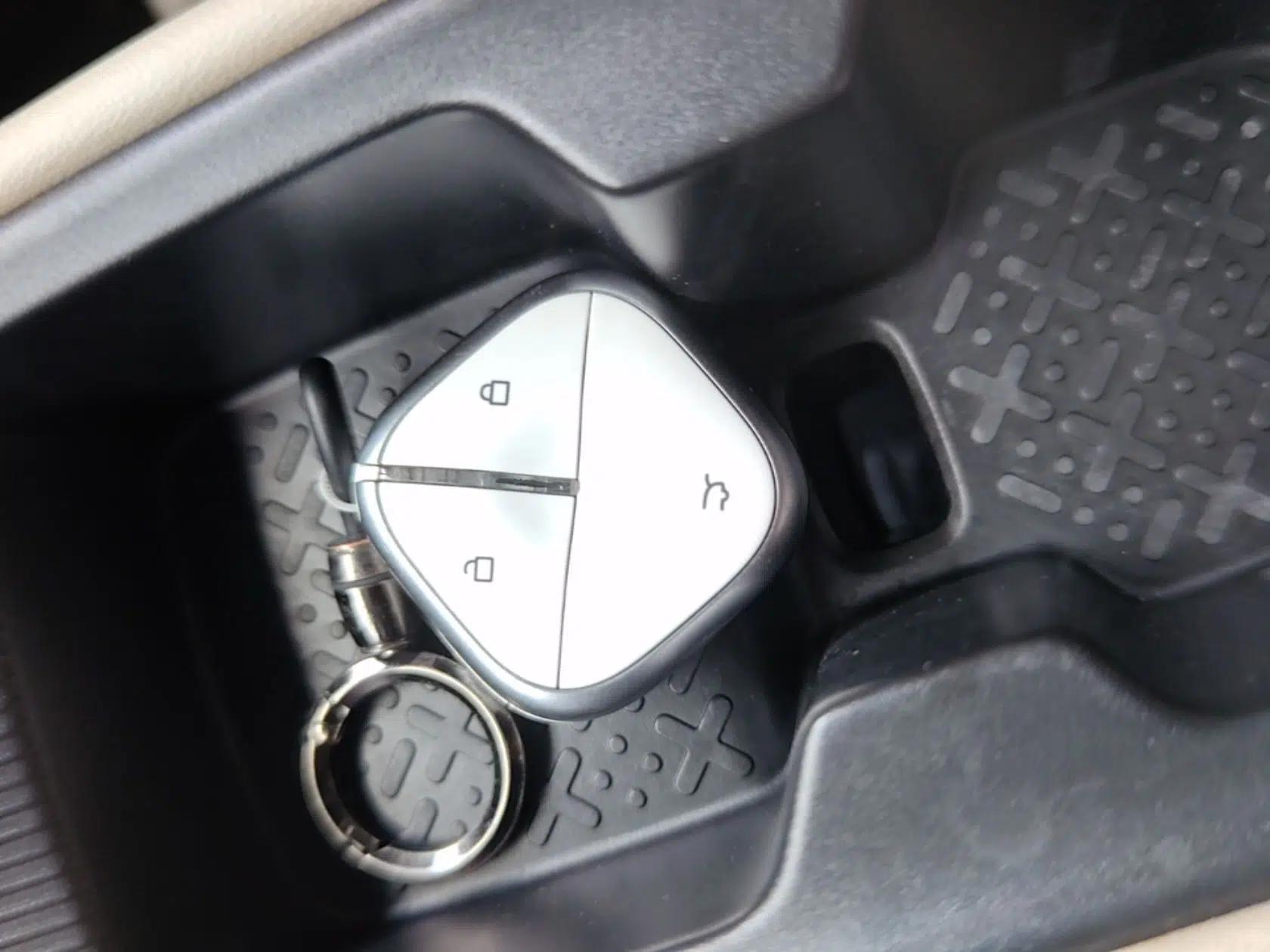 Wuling Bingo PLUS 2024 401 km Range 5-Seater Version — миниатюра 12