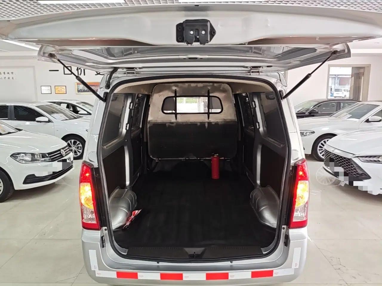 Wuling Rongguang S 2023 1.5L Basic Enclosed-Window Vehicle 2 Seats — миниатюра 22