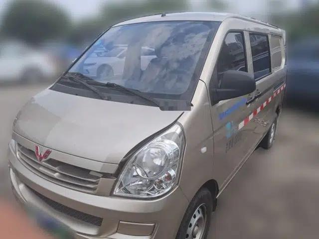 Wuling Rongguang S 