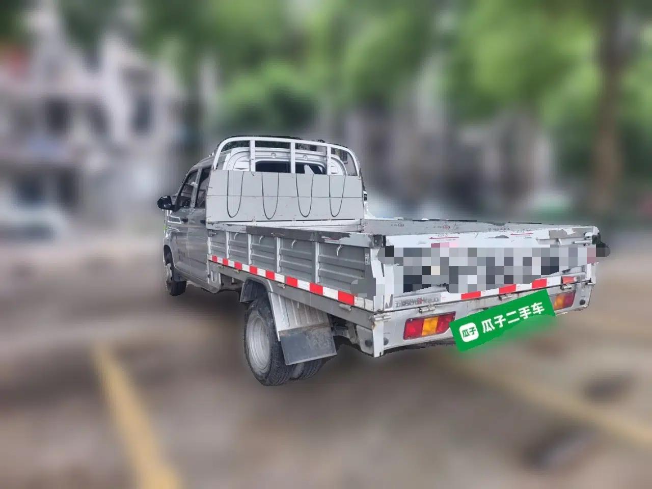 Wuling Rongguang New Truck 2023 2.0L Double-Cab with Dual Rear Wheels Comfort Version LJM20B — миниатюра 4
