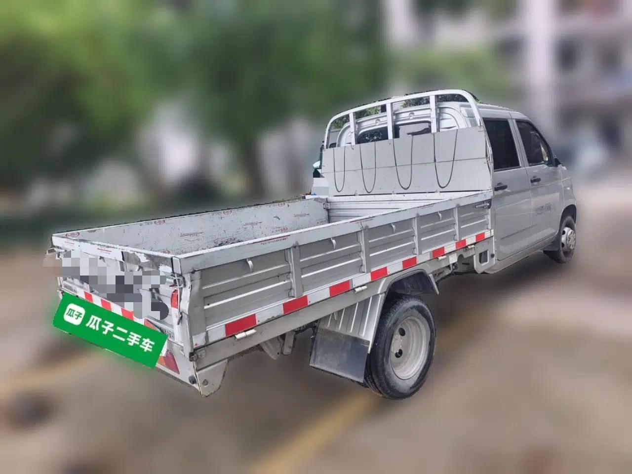 Wuling Rongguang New Truck 2023 2.0L Double-Cab with Dual Rear Wheels Comfort Version LJM20B — миниатюра 6