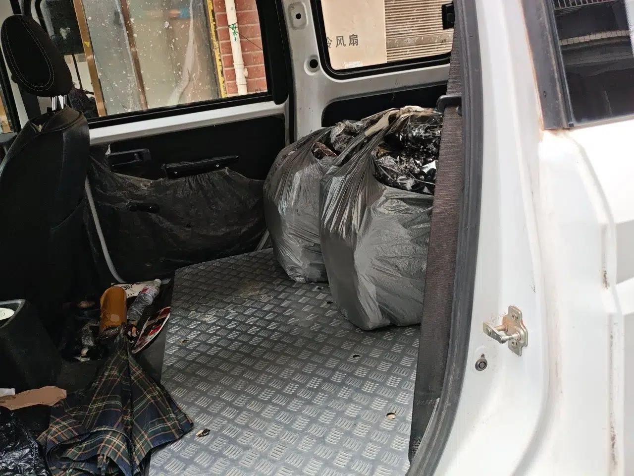 Wuling Hongguang PLUS 2019 1.5T Manual Standard Version 7 Seats — миниатюра 18