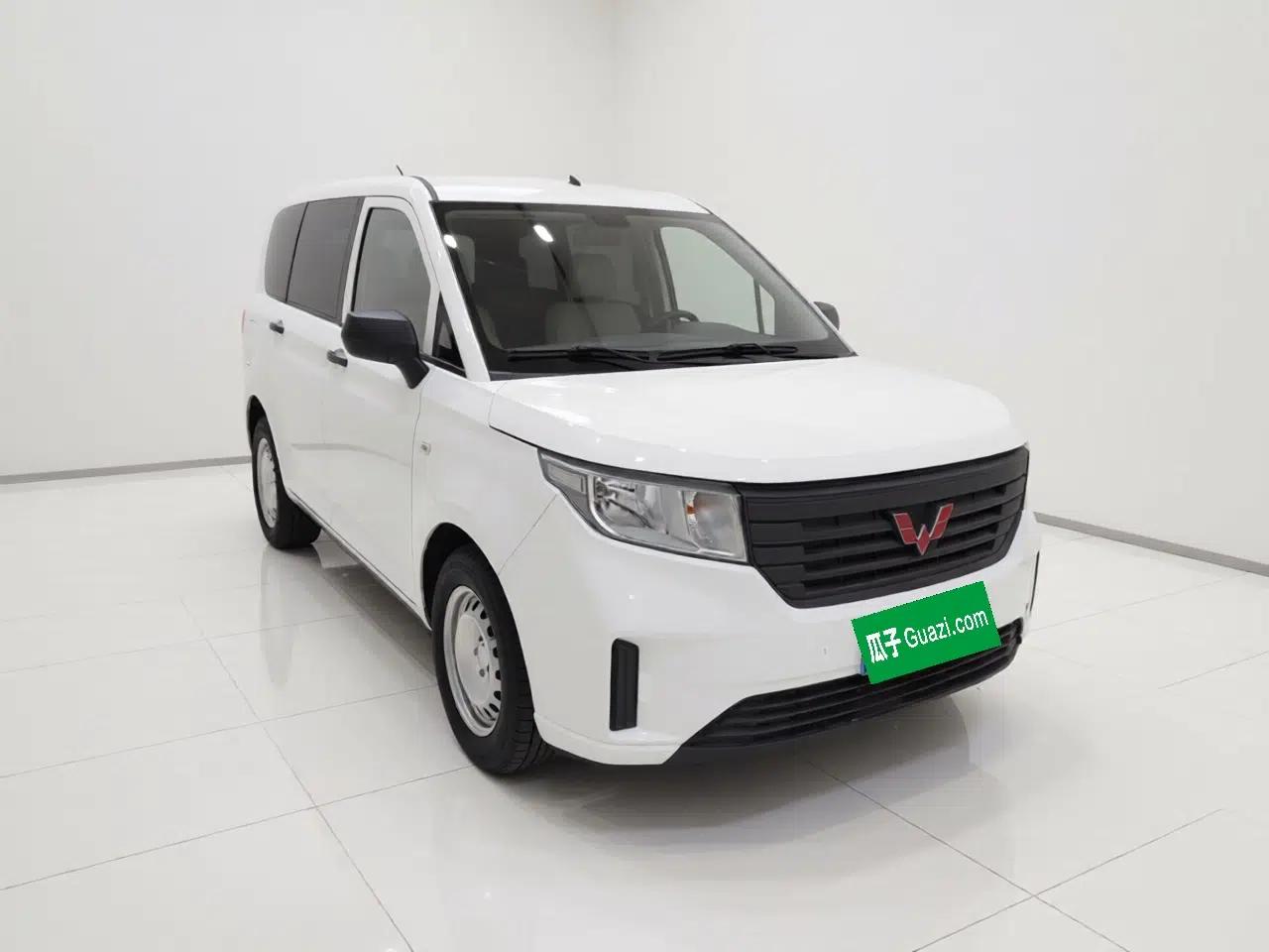 Wuling Hongguang PLUS 2019 1.5T Manual Wealthy Version 2 Seats — миниатюра 3