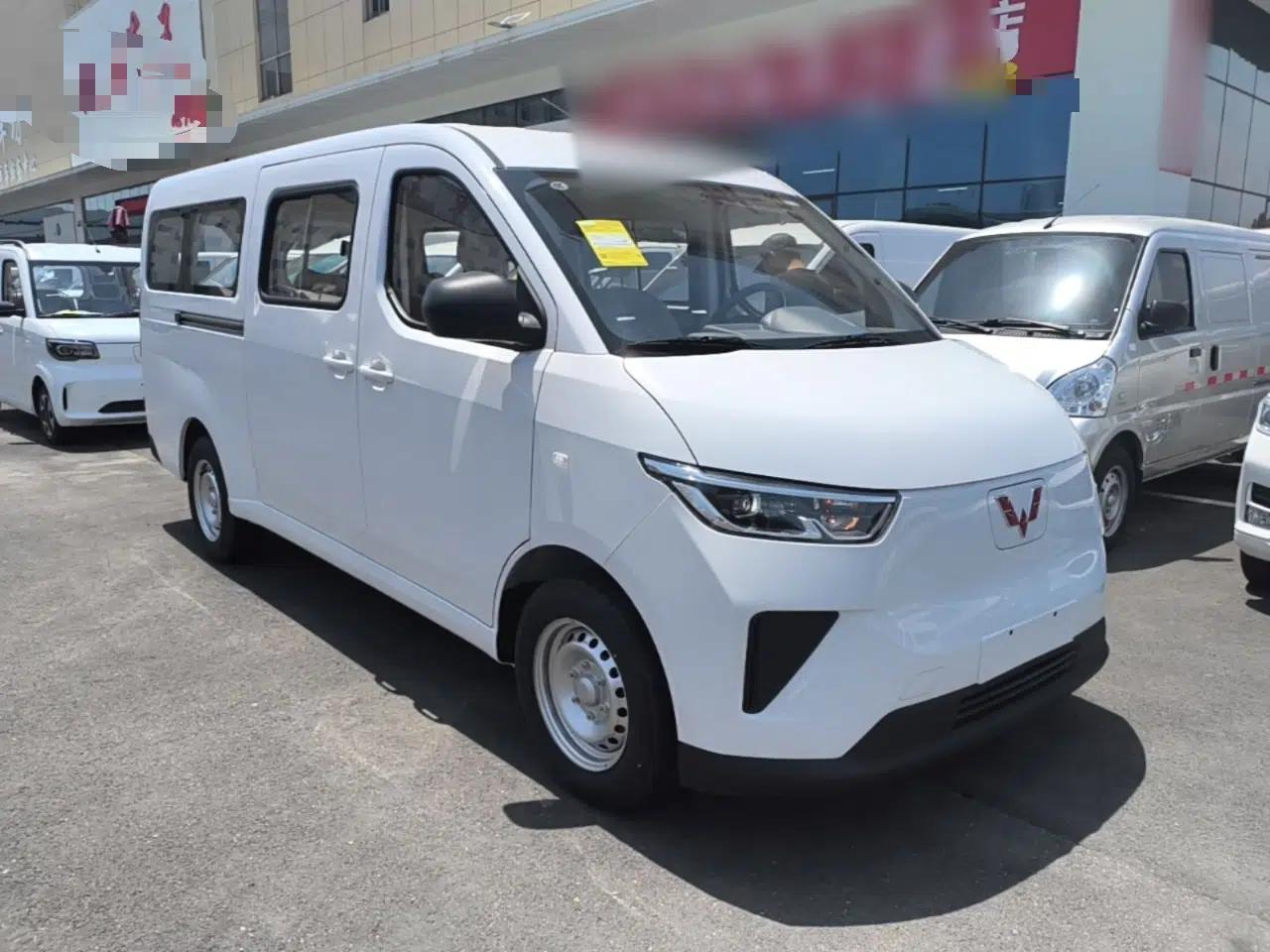 Wuling Yangguang 2026 Model, 330km Bus Comfort Edition — миниатюра 3