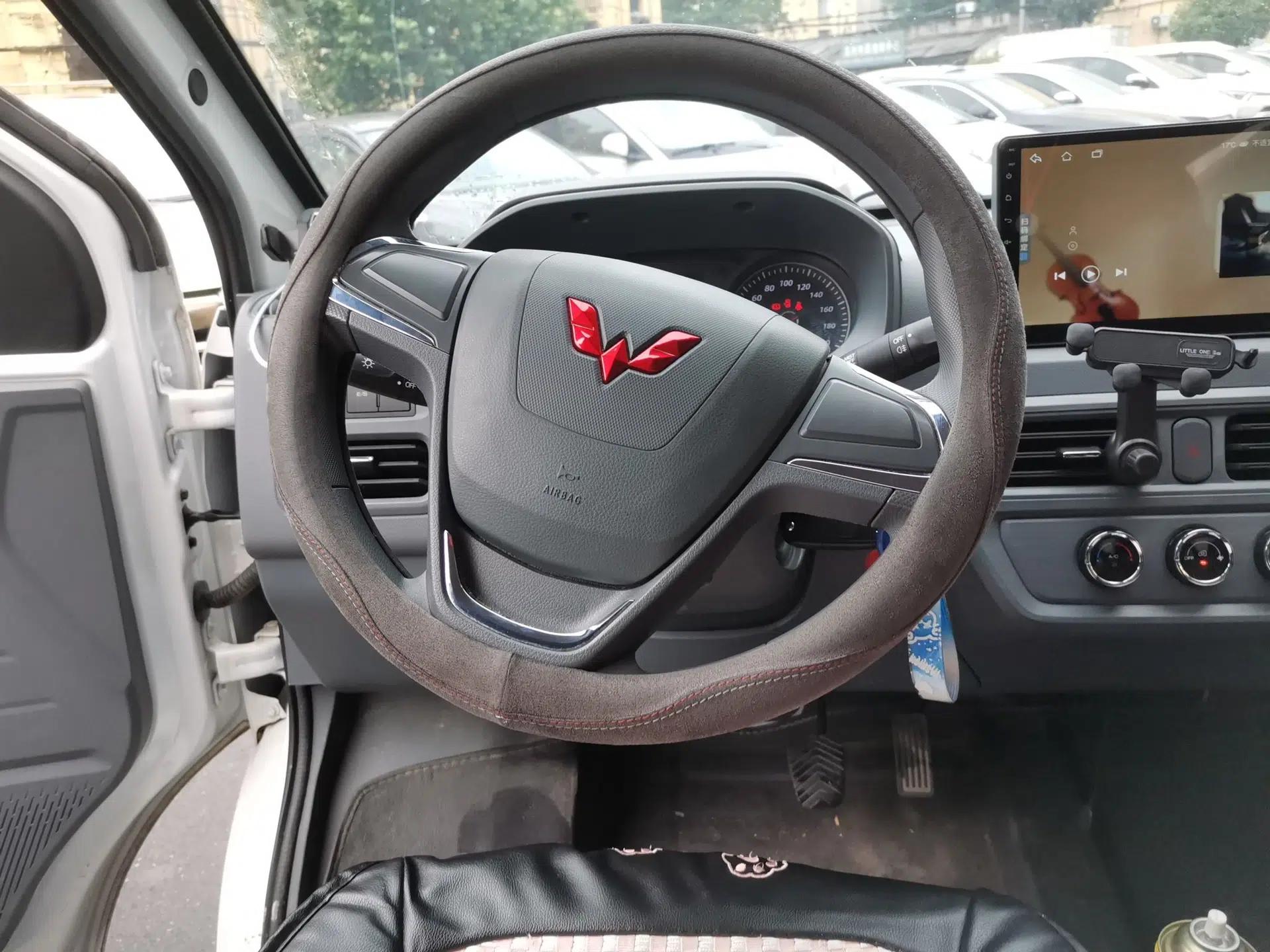 Wuling Yangguang 2024 300KM Comfort Version Passenger Van 75kW — миниатюра 11
