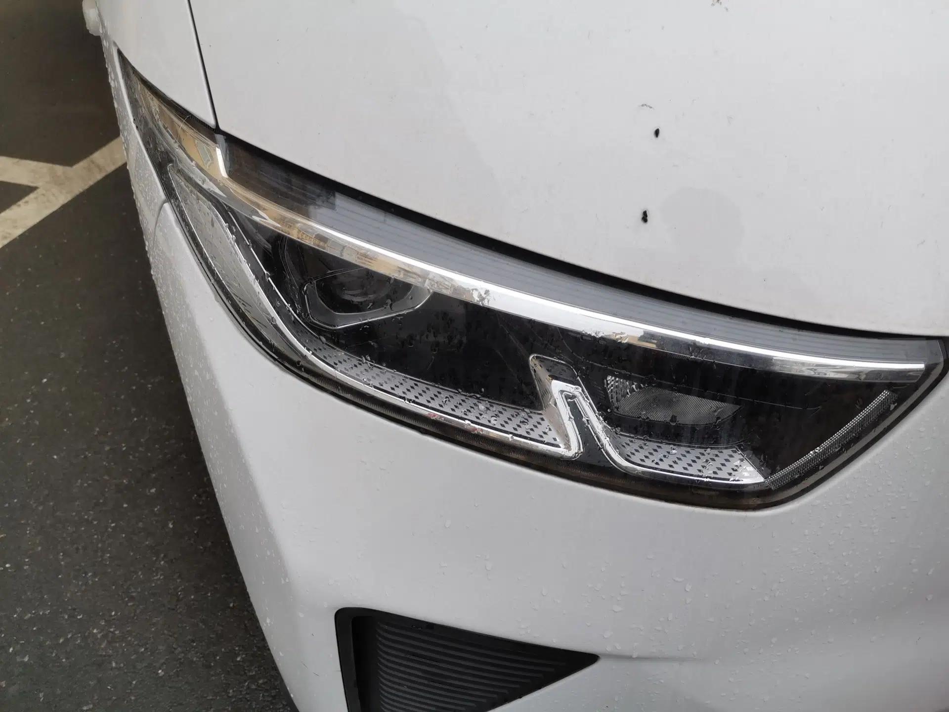 Wuling Yangguang 2024 300KM Comfort Version Passenger Van 75kW — миниатюра 7