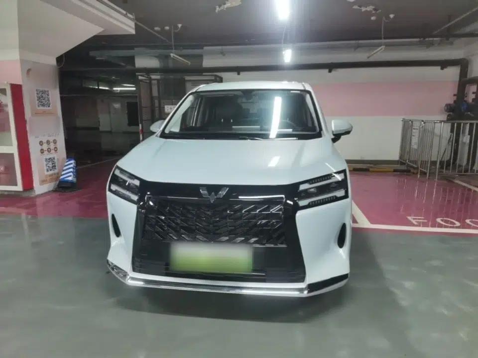 Wuling Starlight 730 2025 Model Plug-in Hybrid 125km Luxury Edition — миниатюра 2
