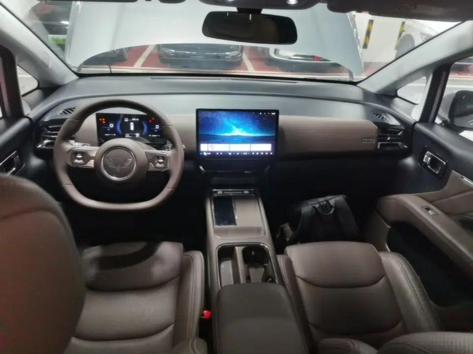 Wuling Starlight 730 2025 Model Plug-in Hybrid 125km Luxury Edition — миниатюра 13