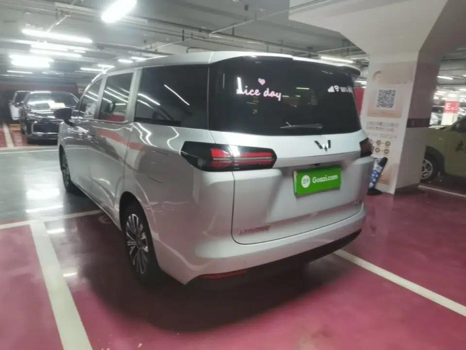 Wuling Starlight 730 2025 Model Plug-in Hybrid 125km Luxury Edition — миниатюра 4
