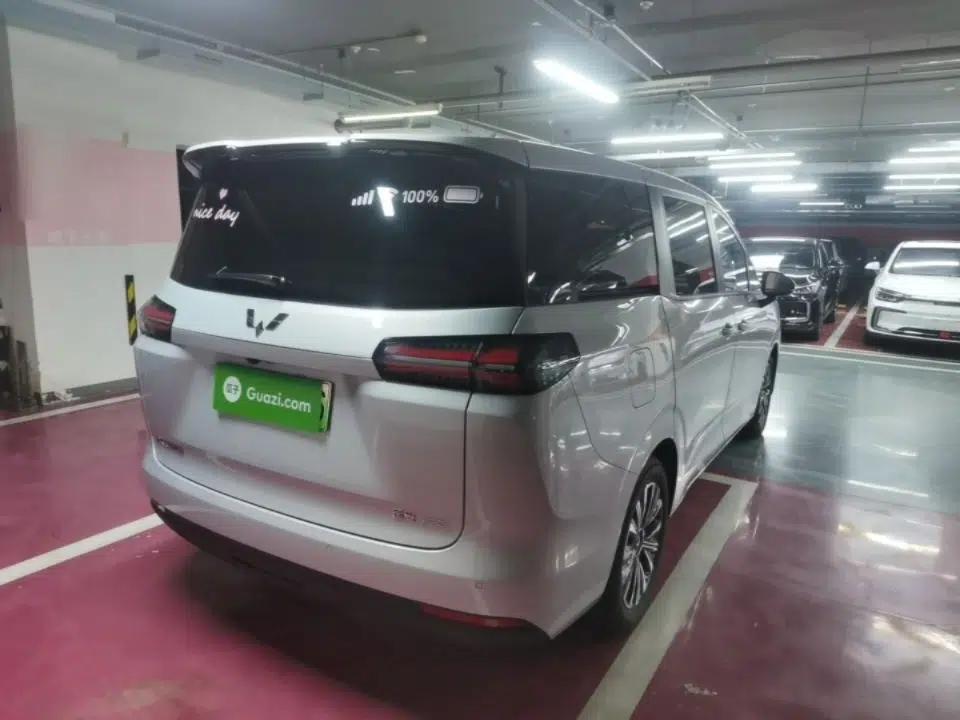 Wuling Starlight 730 2025 Model Plug-in Hybrid 125km Luxury Edition — миниатюра 6