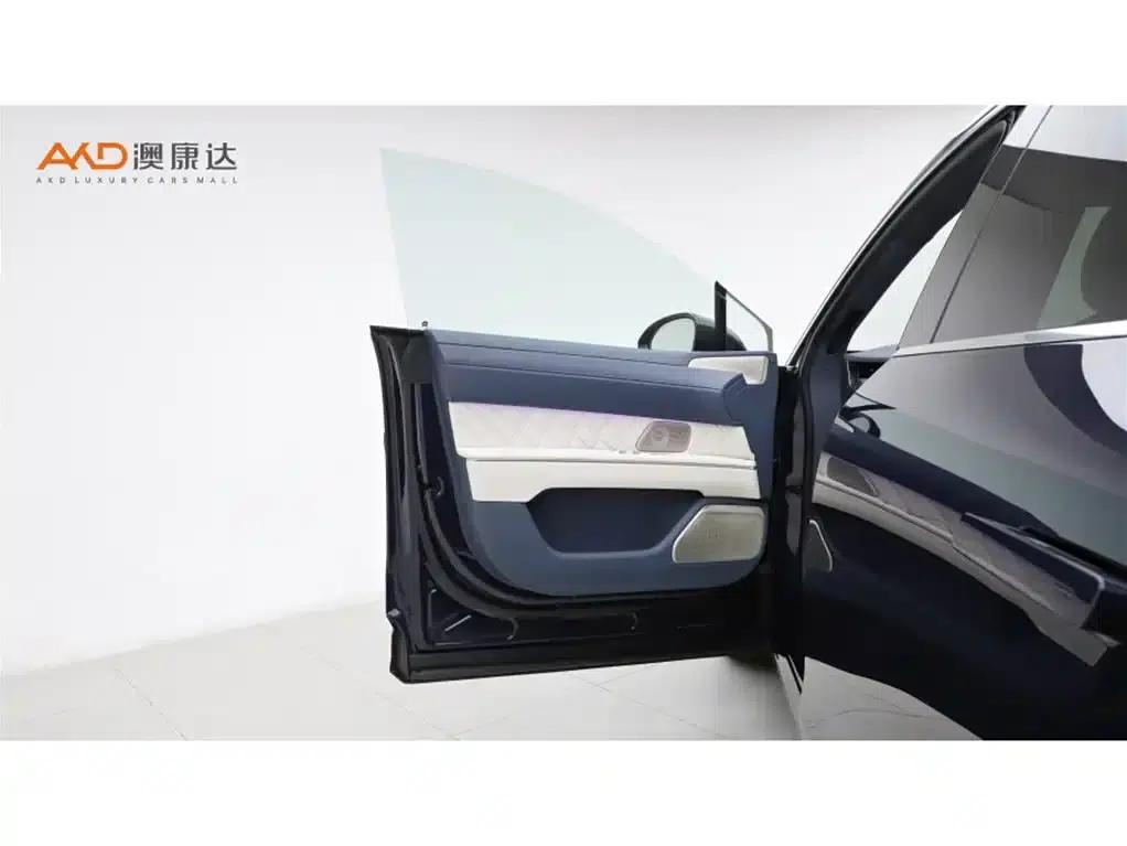 NIO ET9 2025 102kWh Signature Edition — миниатюра 13