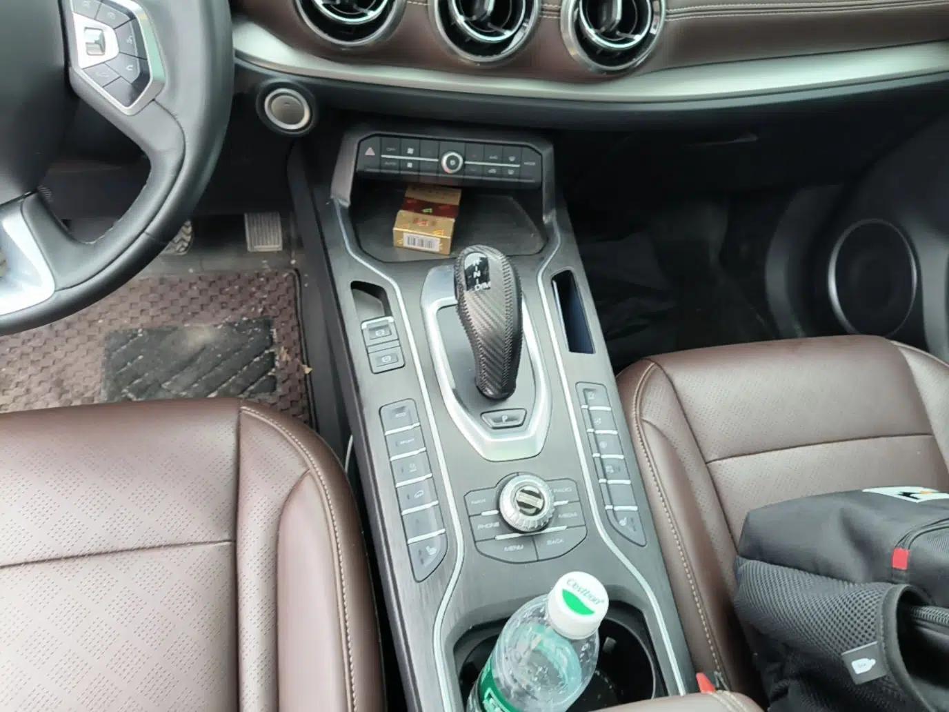 Wey VV6 2021 2.0T Two-Wheel Drive Smart Protection+ — миниатюра 17