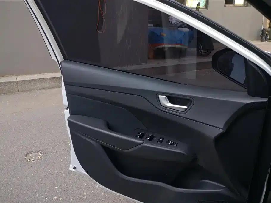 2020 Hyundai Verna 1.4L Manual GLS Cool Edition — миниатюра 7
