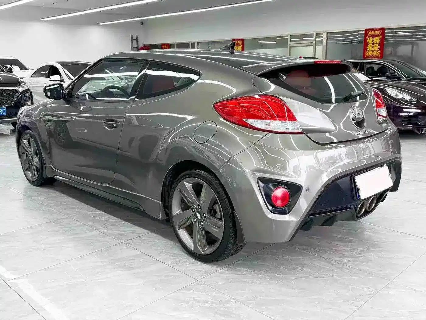 2015 Veloster 1.6T Automatic Luxury Edition — миниатюра 6