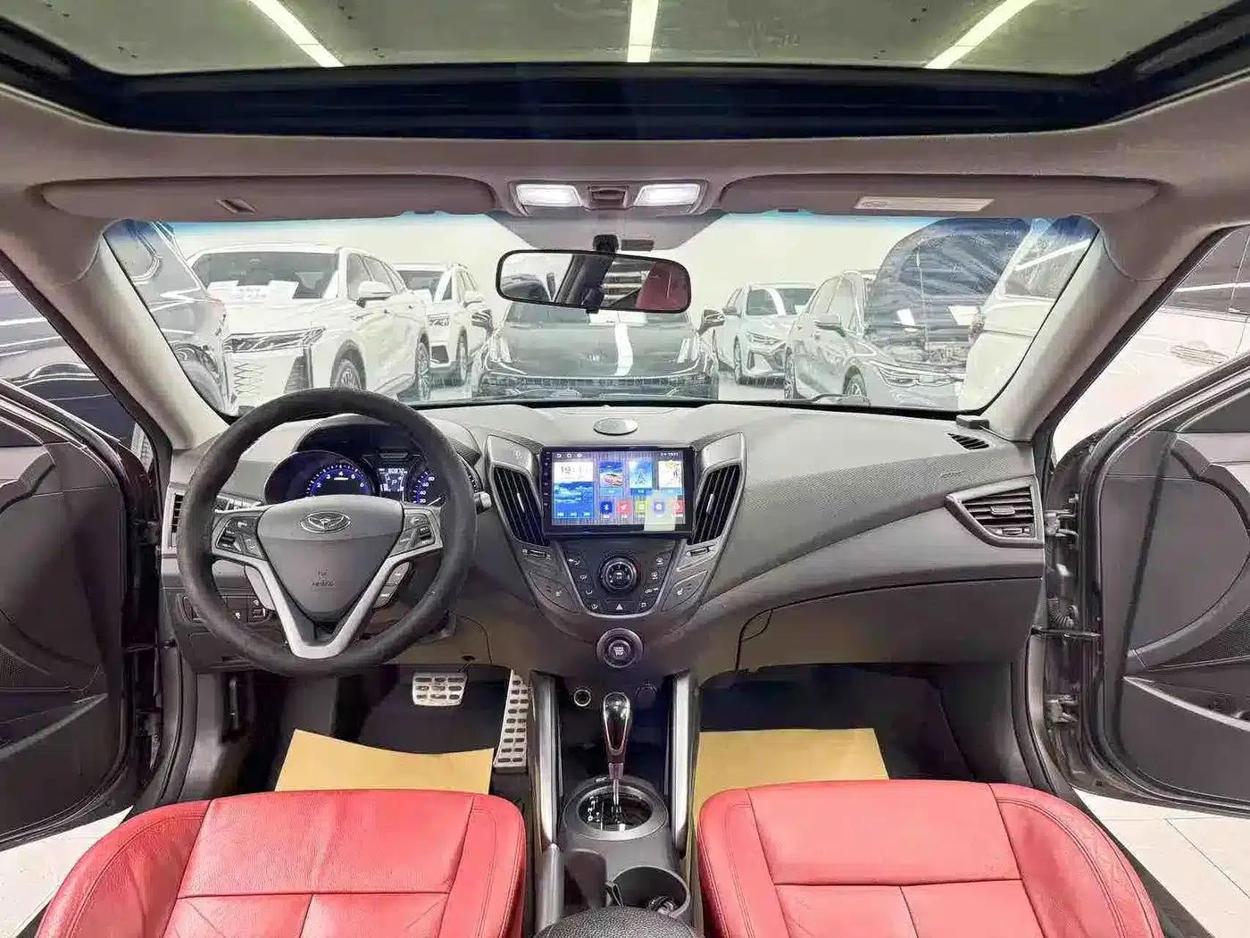 2015 Veloster 1.6T Automatic Luxury Edition — миниатюра 9