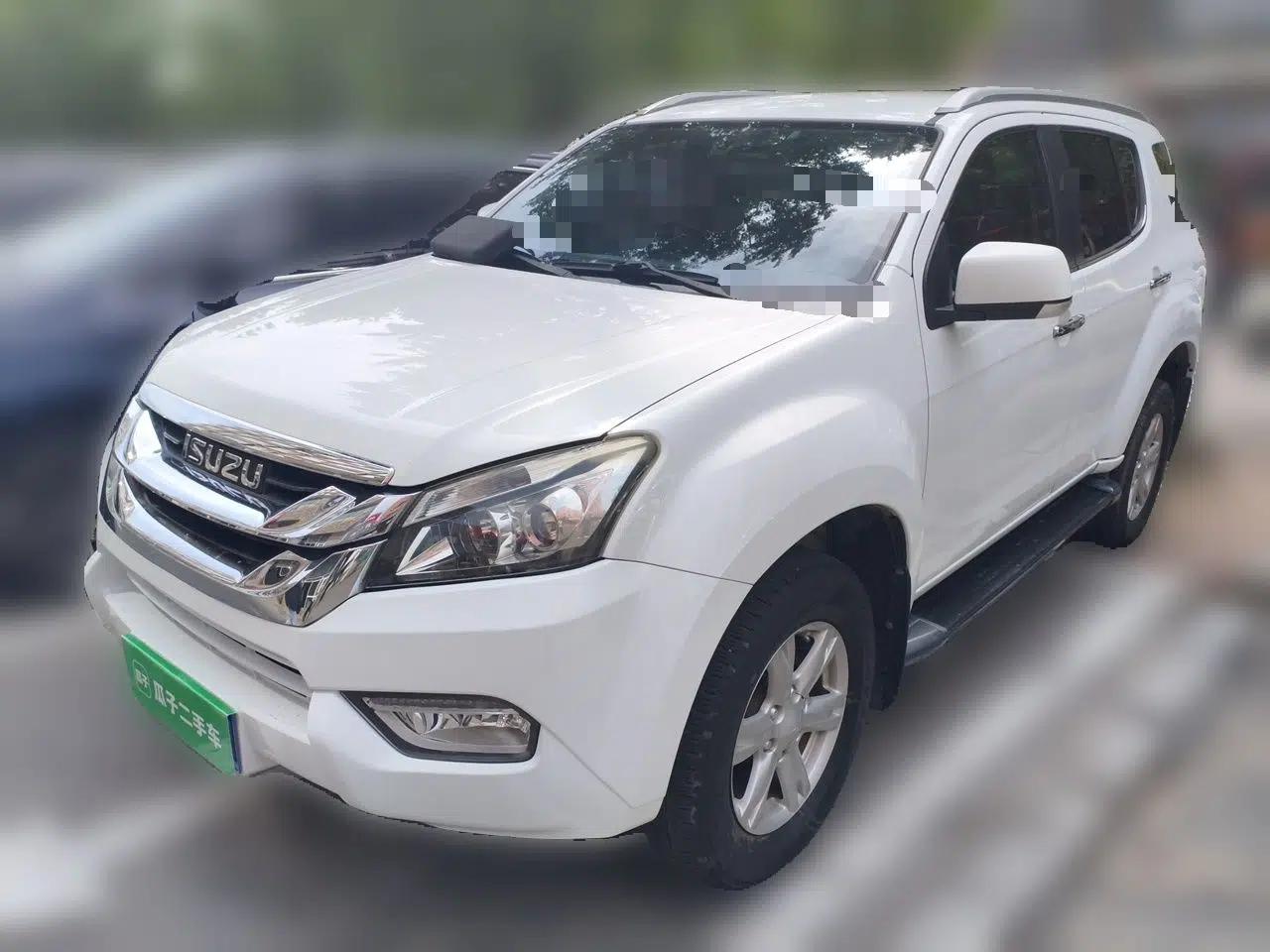 Isuzu mu-X 2015 3.0T 4x4 Automatic Luxury 7-Seater — миниатюра 1