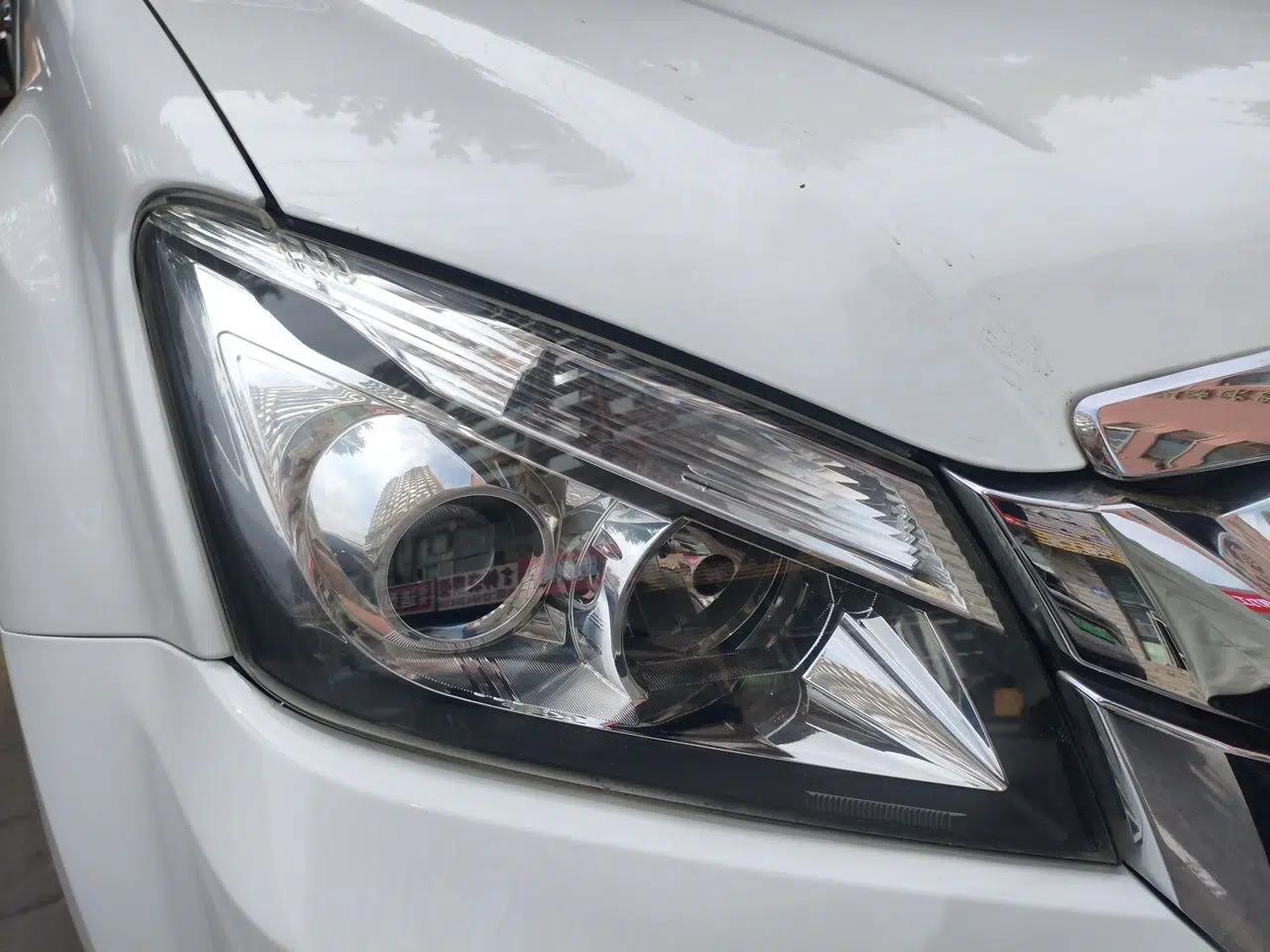 Isuzu mu-X 2015 3.0T 4x4 Automatic Luxury 7-Seater — миниатюра 7