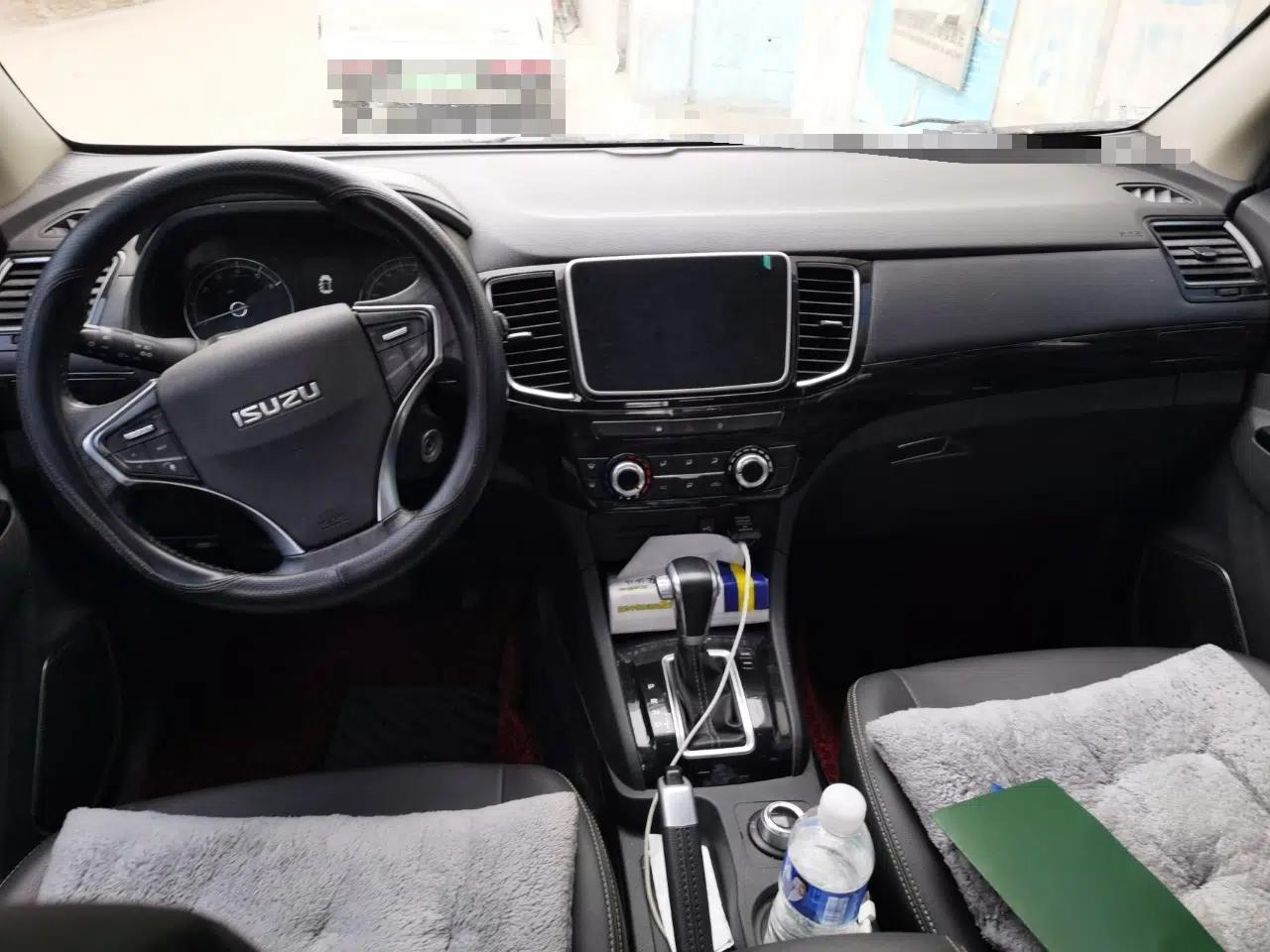 Isuzu D-MAX 2020 2.5T 4x4 Automatic Flagship Edition China VI JE4D25Q6A — миниатюра 18