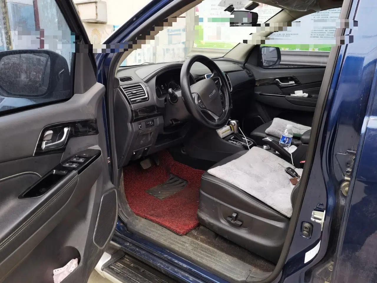 Isuzu D-MAX 2020 2.5T 4x4 Automatic Flagship Edition China VI JE4D25Q6A — миниатюра 19