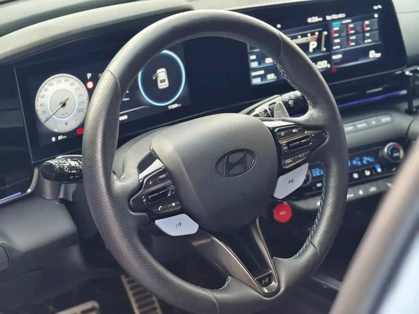 2023 Elantra N 2.0T Sport Package Edition — миниатюра 10