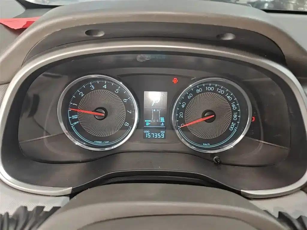 Chevrolet Aveo RV 2016 1.5L Automatic Comfortline Edition — миниатюра 12