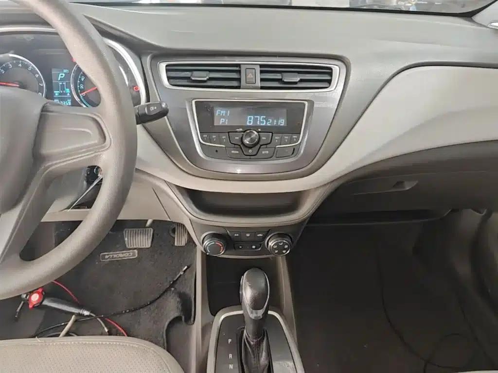 Chevrolet Aveo RV 2016 1.5L Automatic Comfortline Edition — миниатюра 13