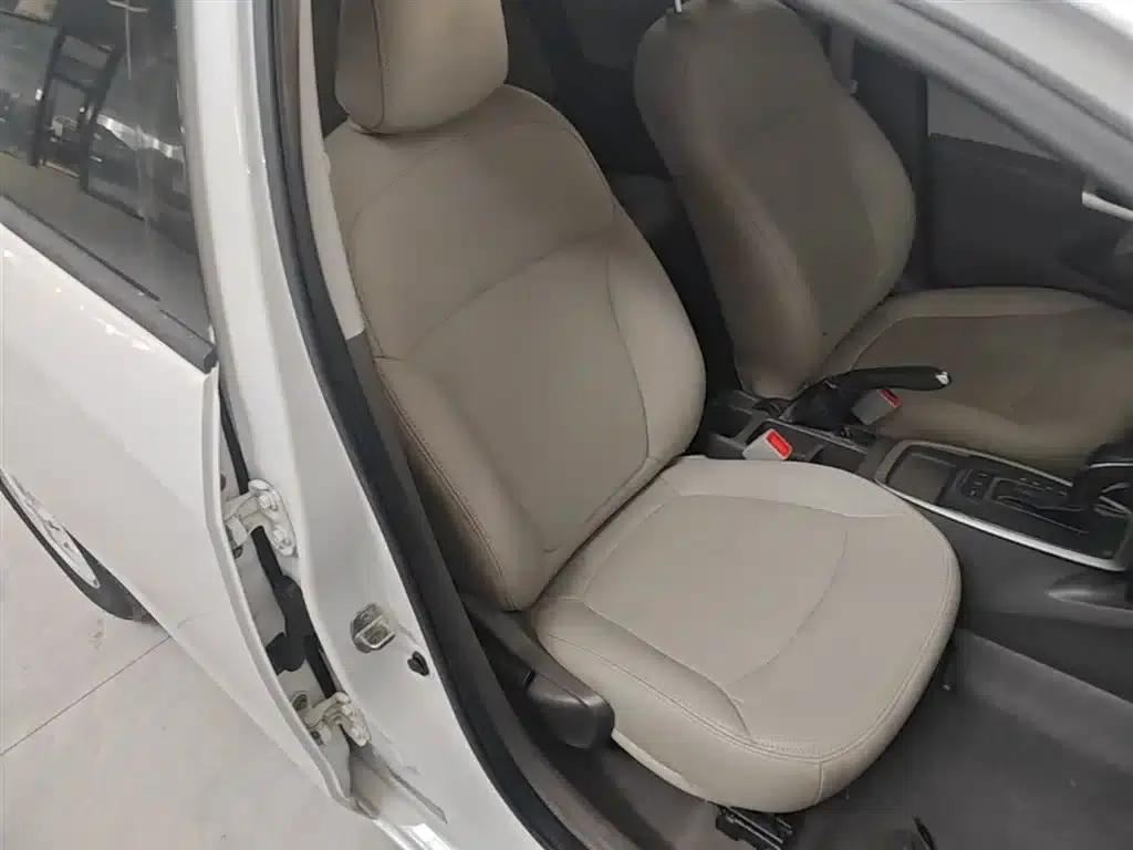Chevrolet Aveo RV 2016 1.5L Automatic Comfortline Edition — миниатюра 25