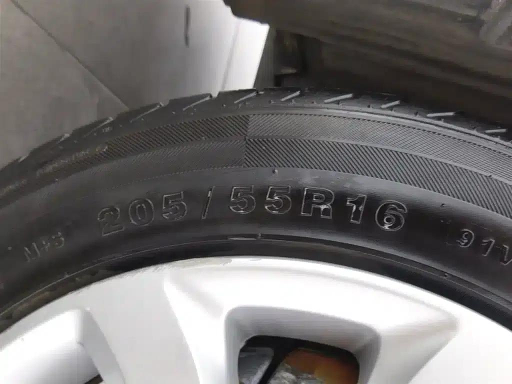 Citroën C4 Sega 2016 1.6L Manual Comfort Edition — миниатюра 24