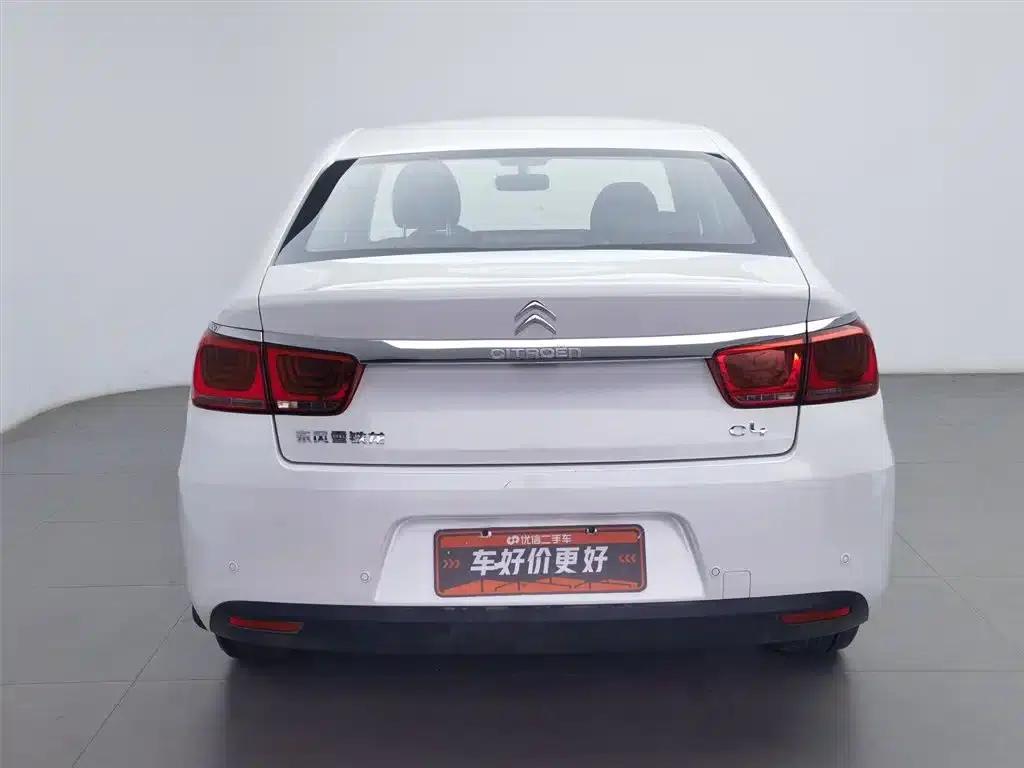 Citroën C4 Sega 2016 1.6L Manual Comfort Edition — миниатюра 4
