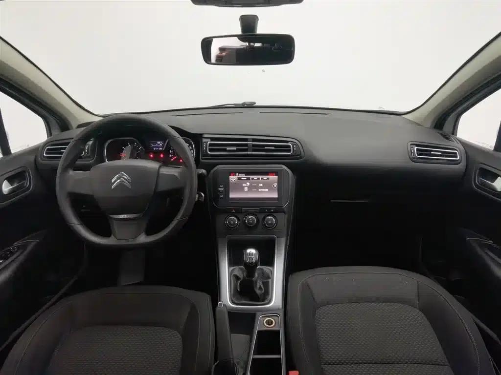 Citroën C4 Sega 2016 1.6L Manual Comfort Edition — миниатюра 5